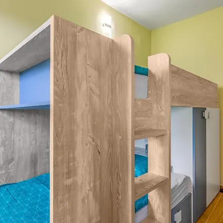 3 Bedroom Pet Friendly In Nyaraló Marčana
