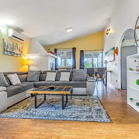3 Bedroom Pet Friendly In Ferienhaus *